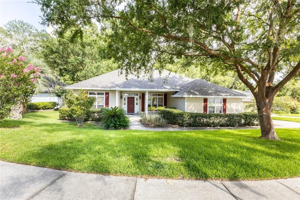 2429 NW 93rd St Gainesville FL 32606 - Img11-w960_h720.jpg